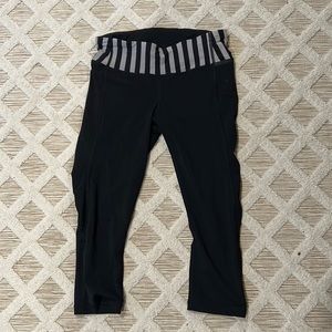 Lululemon black cropped leggings size 6
